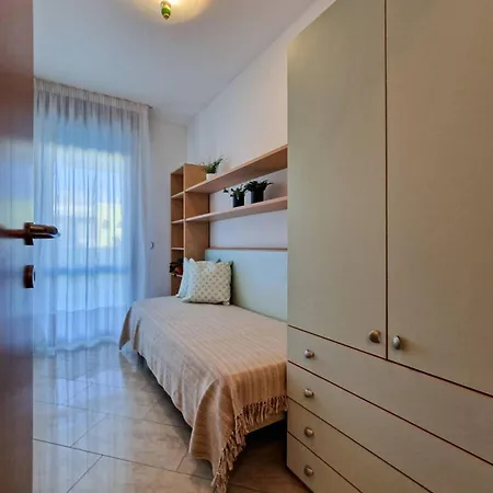 Appartamento Bright Flat Next To The