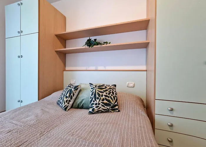 Apartmán Bright Flat Next To The *