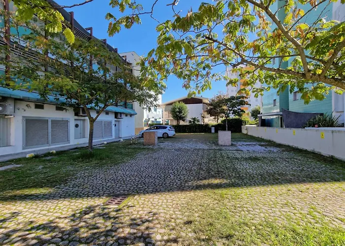 Bright Flat Next To The Appartamento